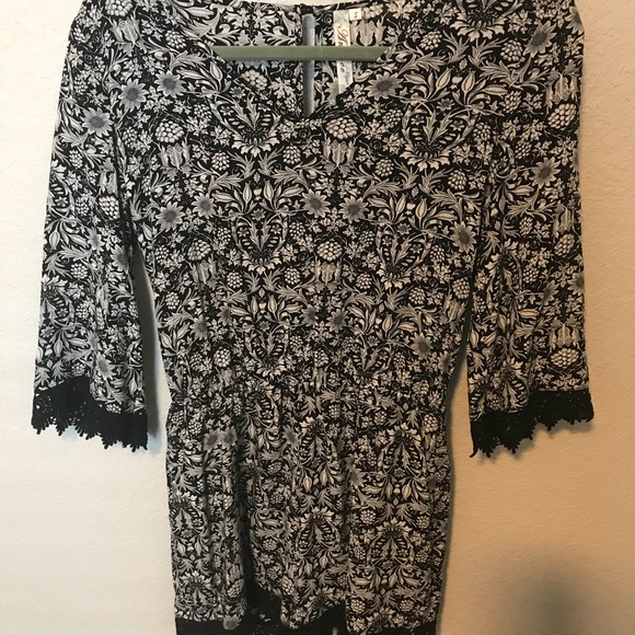 Black and White Romper. - Picture 3 of 4